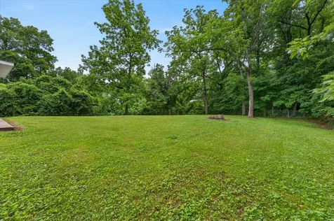 377 Brook Mead Drive Clarksville TN 37042