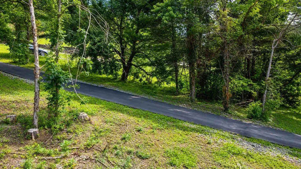 180 Lake Hollow Road Woodbury TN 37190