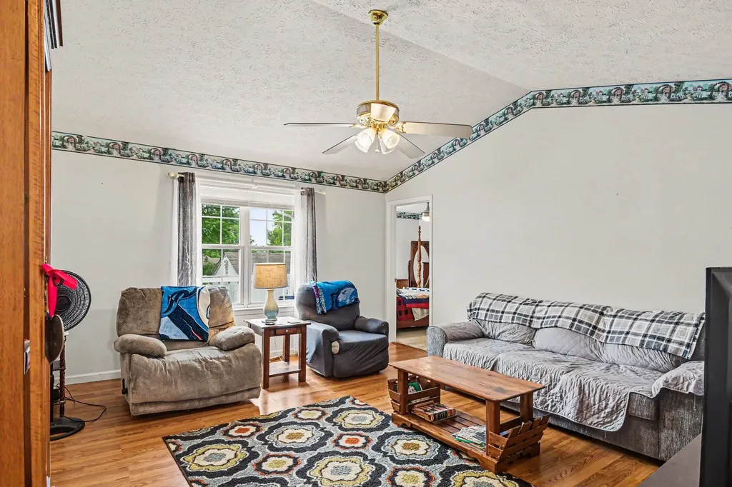 105 Brookside Point Springfield TN 37172