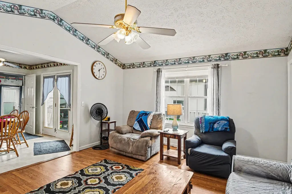 105 Brookside Point Springfield TN 37172