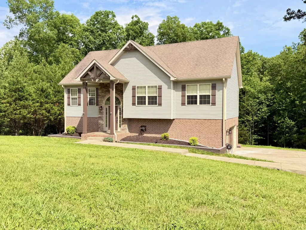 5005 Marion Road Cunningham TN 37052