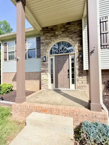 5005 Marion Road Cunningham TN 37052