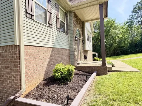 5005 Marion Road Cunningham TN 37052