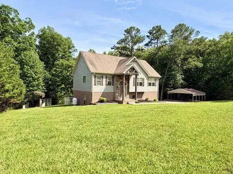 5005 Marion Road Cunningham TN 37052