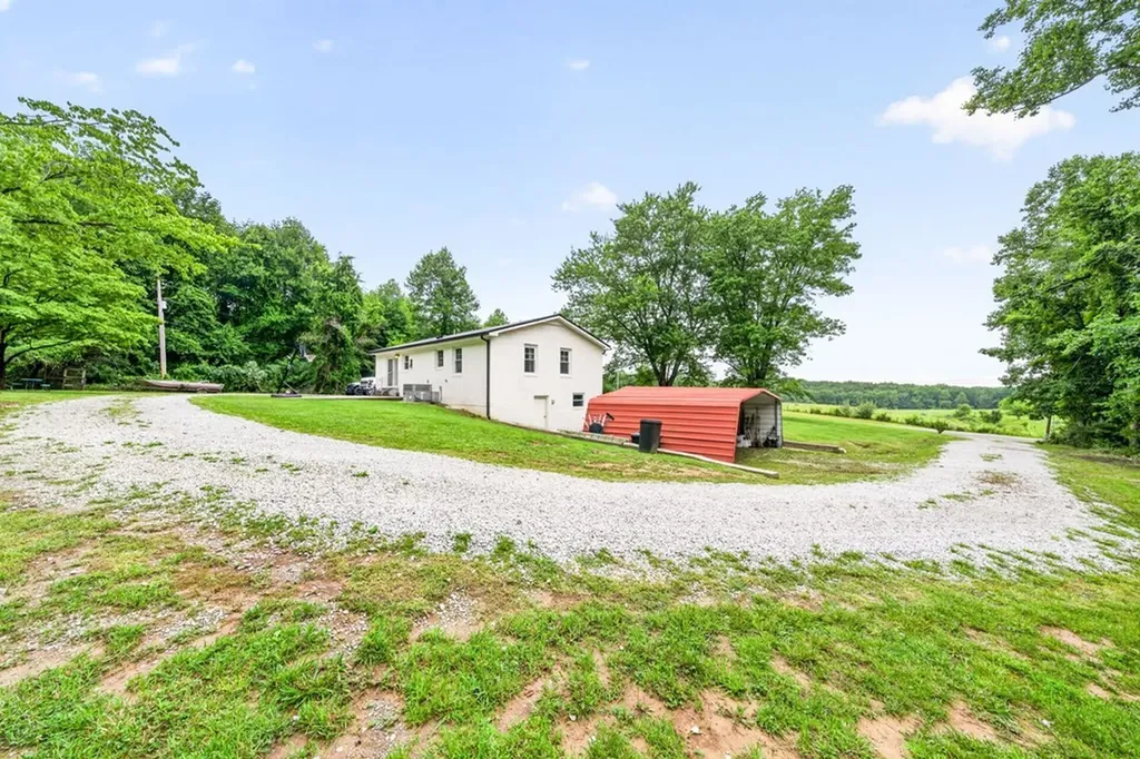 520 Phifer Mine Road Spencer TN 38585