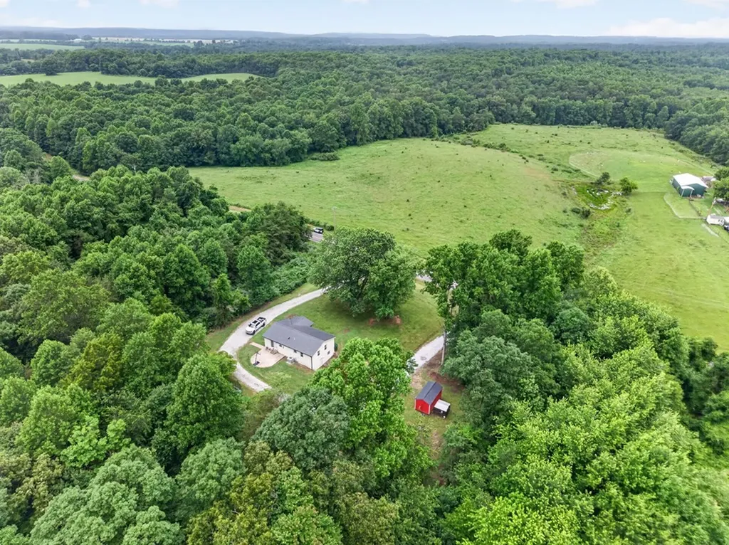 520 Phifer Mine Road Spencer TN 38585