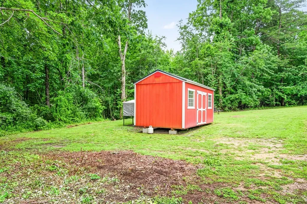 520 Phifer Mine Road Spencer TN 38585