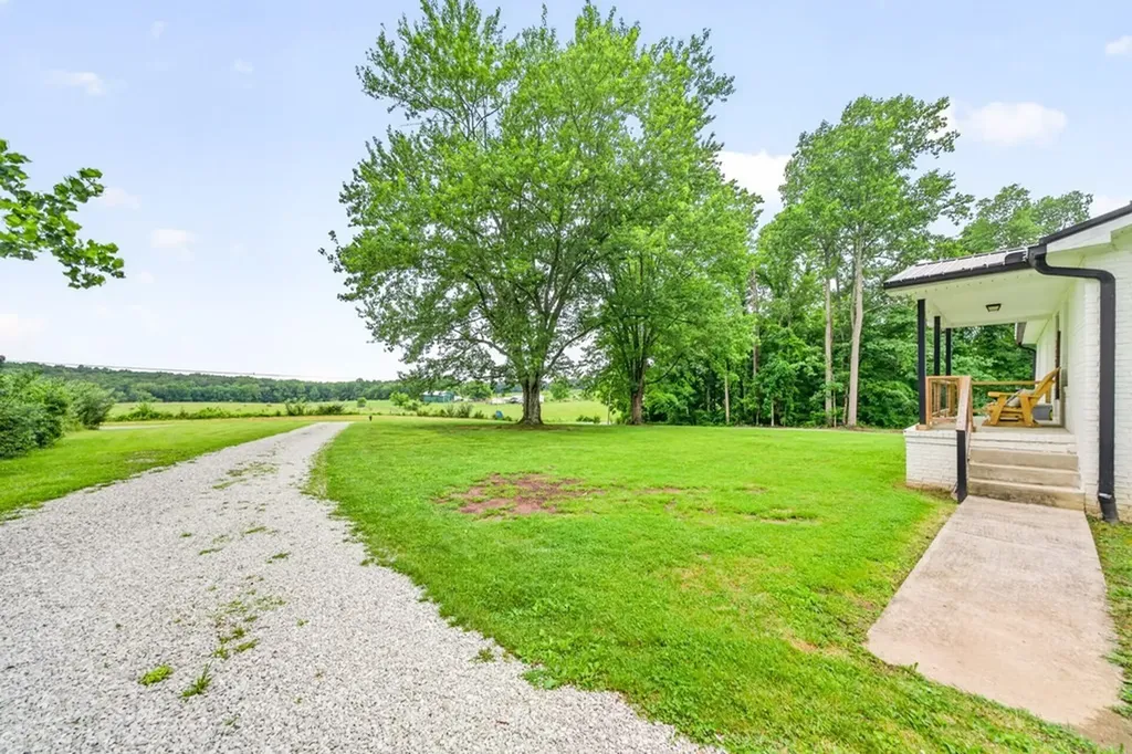 520 Phifer Mine Road Spencer TN 38585