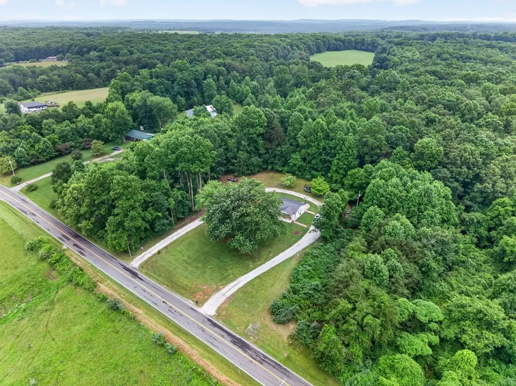 520 Phifer Mine Road Spencer TN 38585