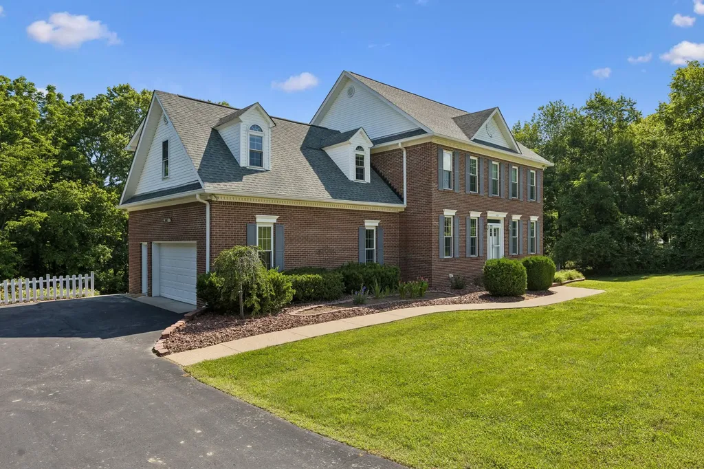 1404 Brook Drive Columbia TN 38401