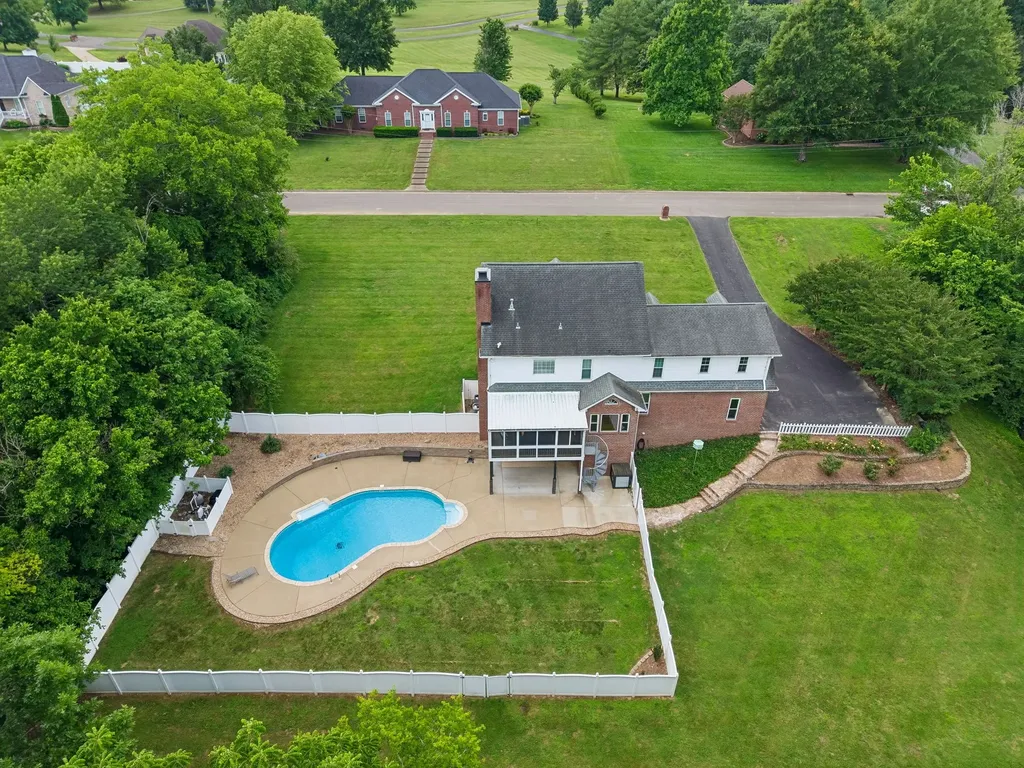 1404 Brook Drive Columbia TN 38401