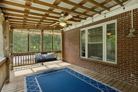 1404 Brook Drive Columbia TN 38401