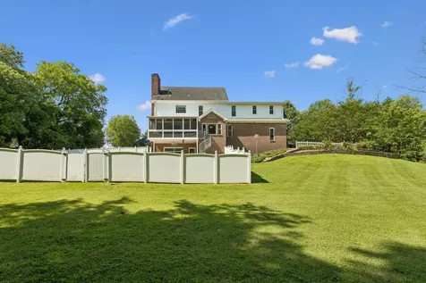 1404 Brook Drive Columbia TN 38401