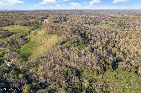 1624 Bartlett Hollow Road Petersburg TN 37144