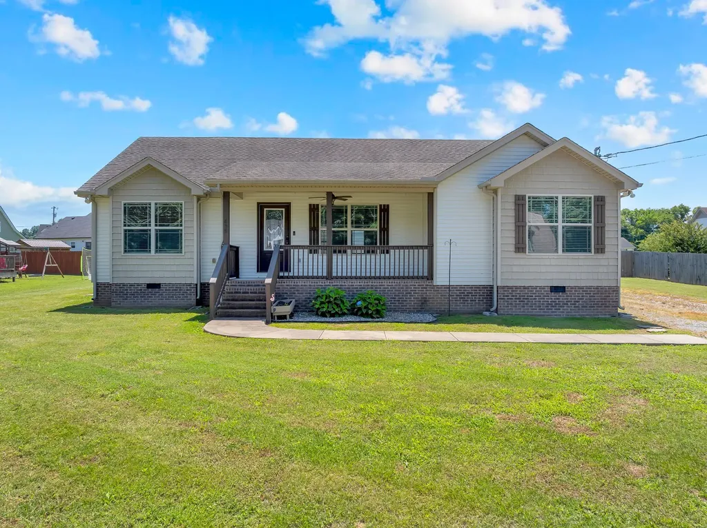 635 Bristol Run Cornersville TN 37047