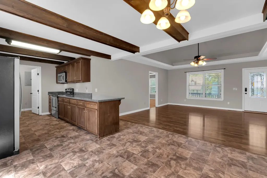 635 Bristol Run Cornersville TN 37047