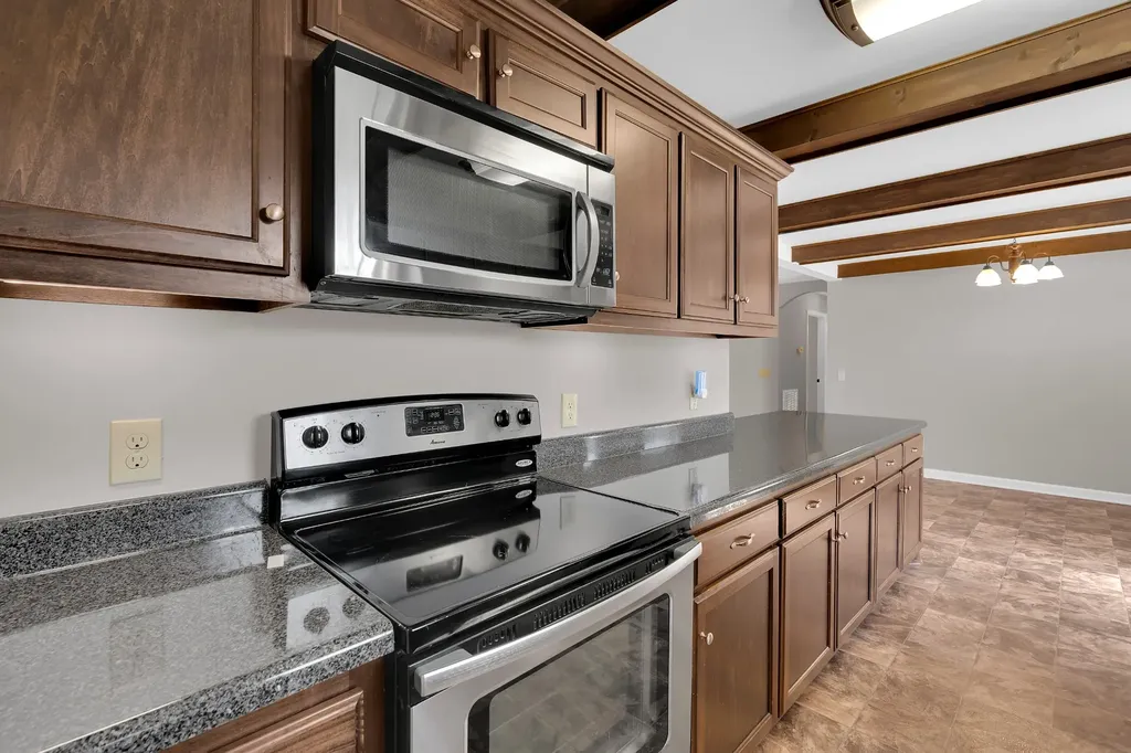 635 Bristol Run Cornersville TN 37047