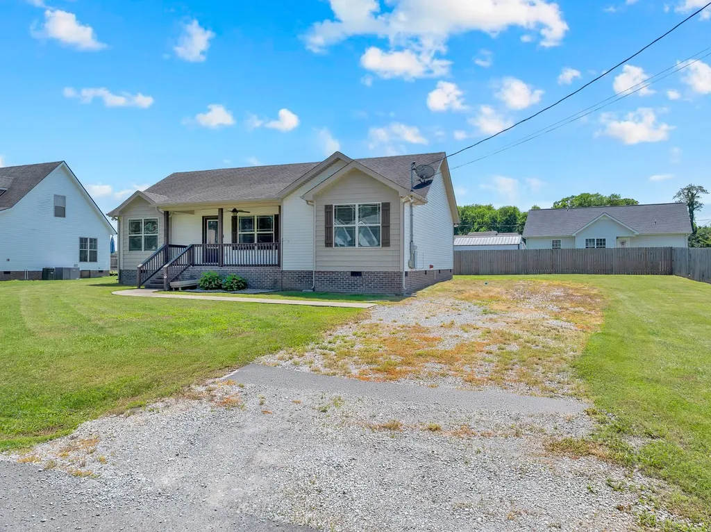 635 Bristol Run Cornersville TN 37047