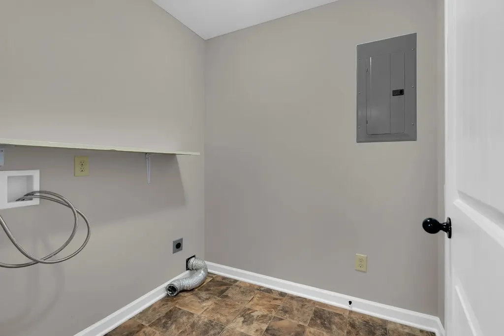 635 Bristol Run Cornersville TN 37047