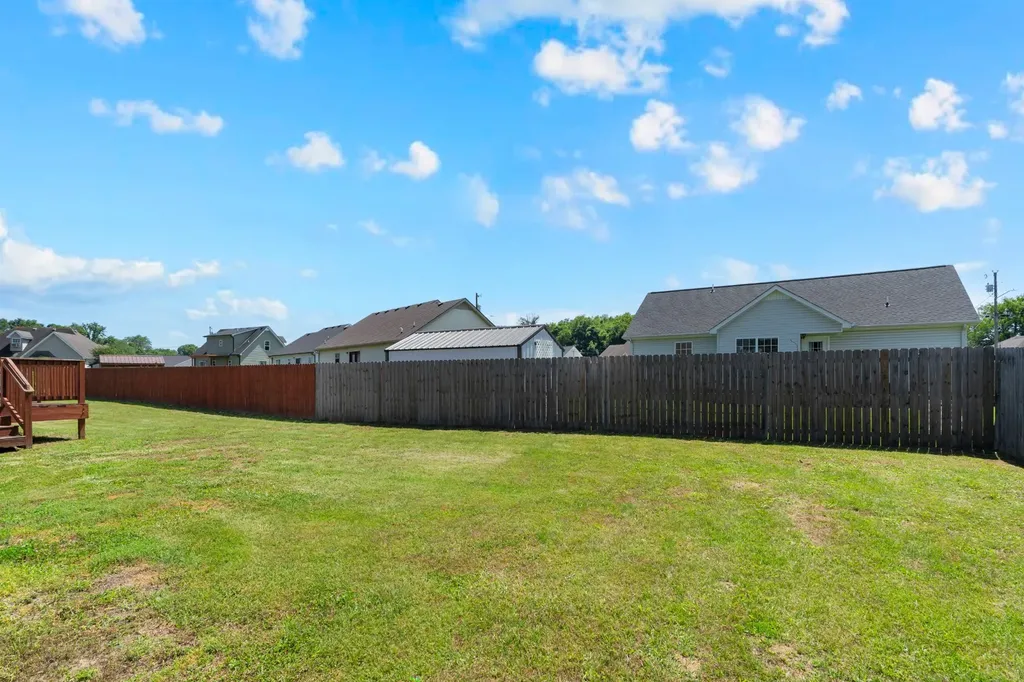 635 Bristol Run Cornersville TN 37047