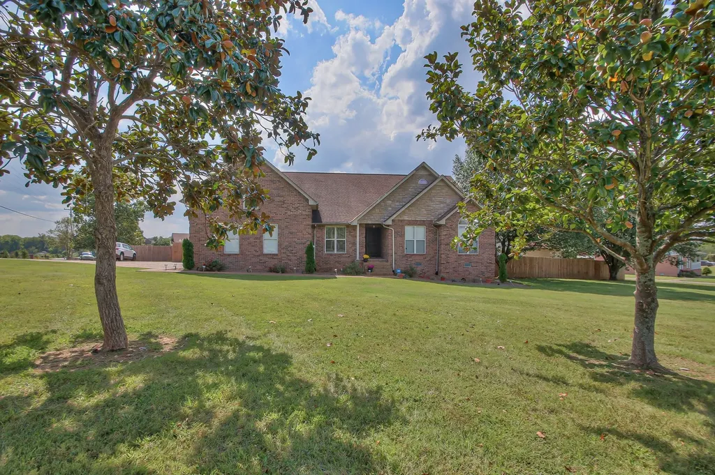 52 Martha Leeville Road Lebanon TN 37090