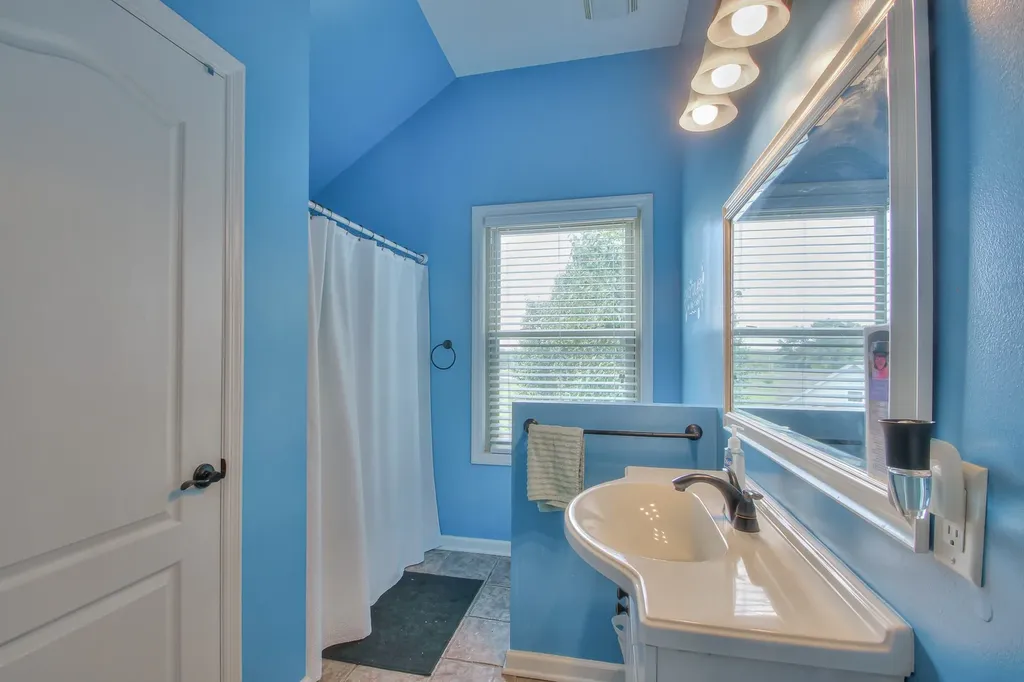 52 Martha Leeville Road Lebanon TN 37090