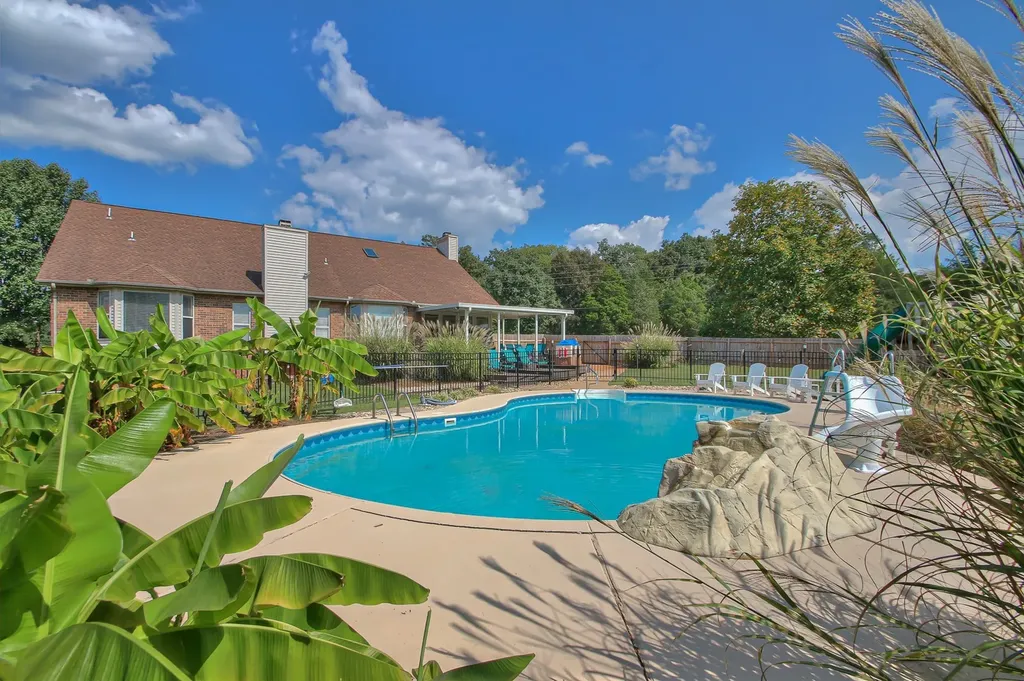 52 Martha Leeville Road Lebanon TN 37090