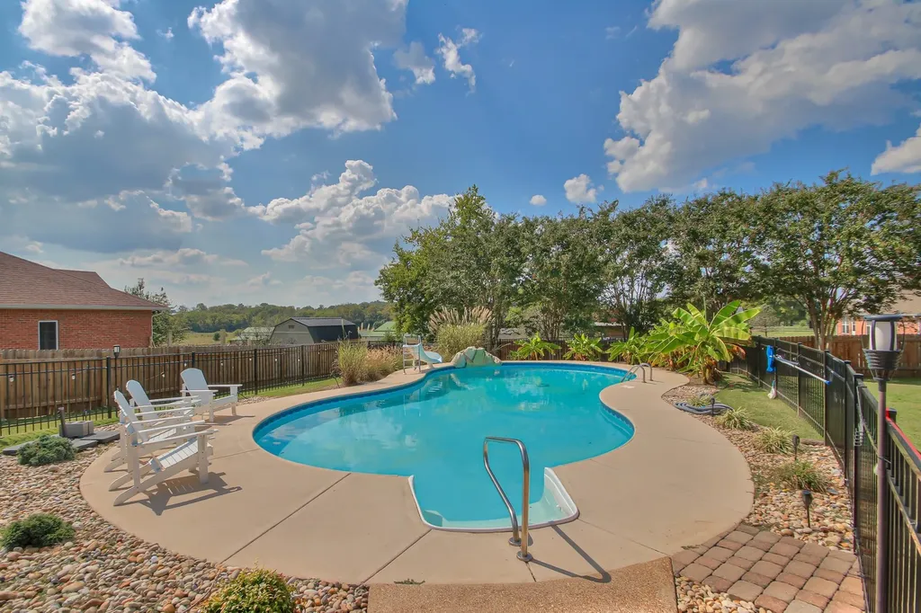 52 Martha Leeville Road Lebanon TN 37090