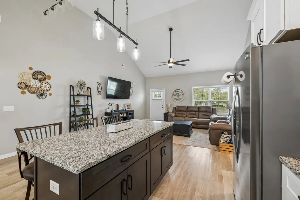 180 Vickers Road Smithville TN 37166