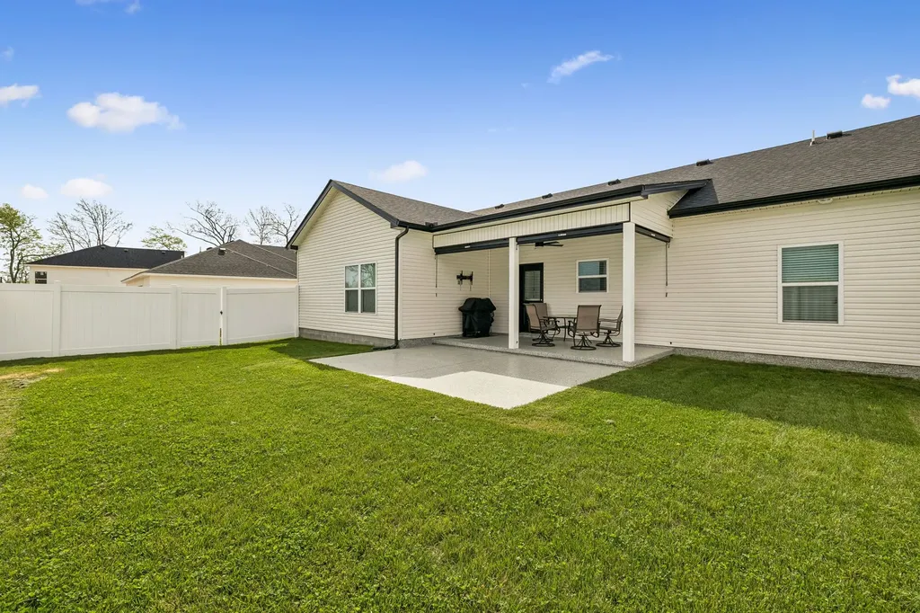 180 Vickers Road Smithville TN 37166