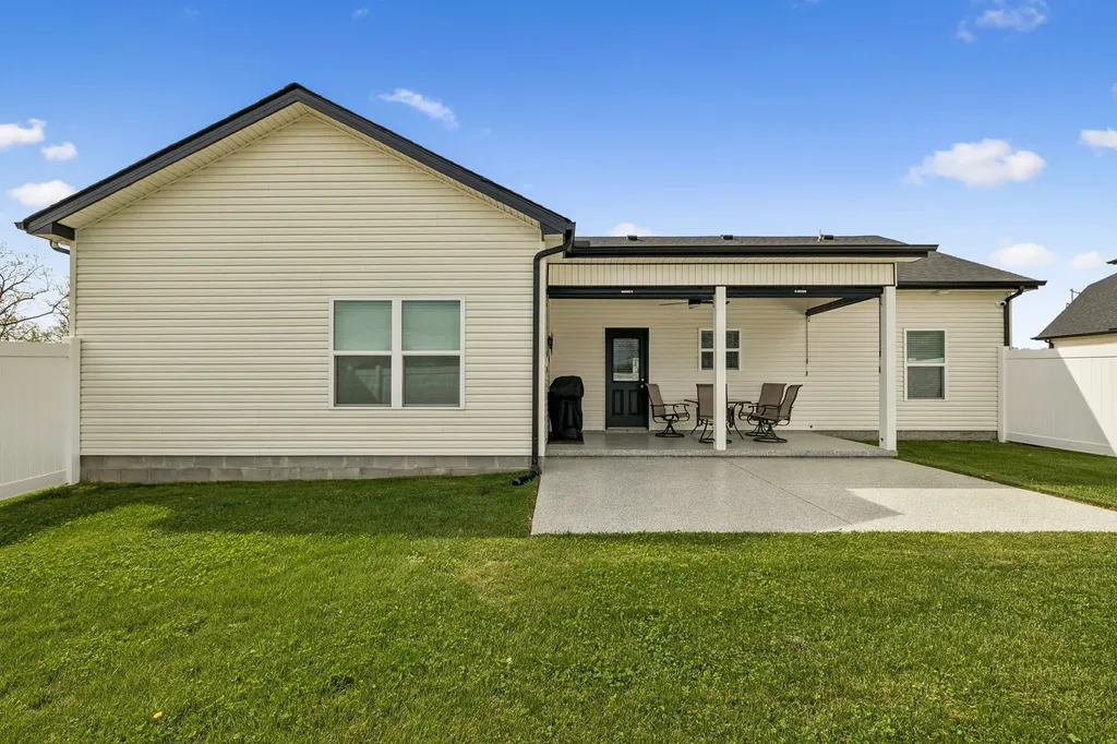 180 Vickers Road Smithville TN 37166