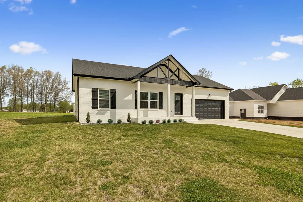 180 Vickers Road Smithville TN 37166