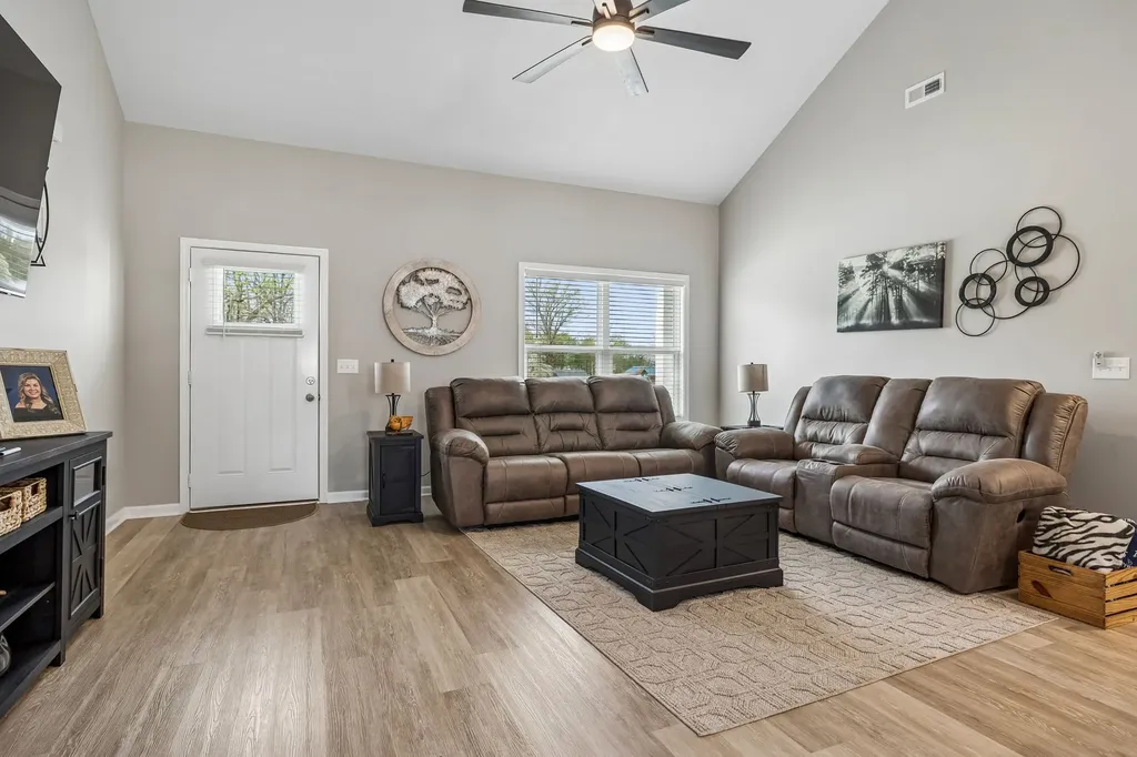 180 Vickers Road Smithville TN 37166