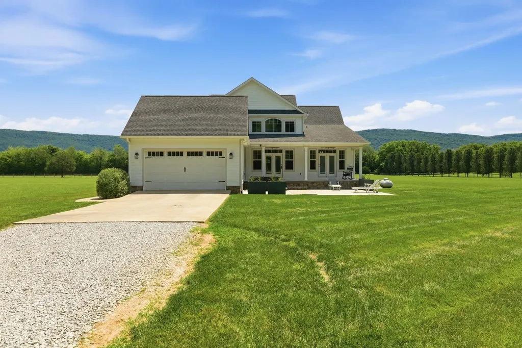 354 Garner Road Decherd TN 37324