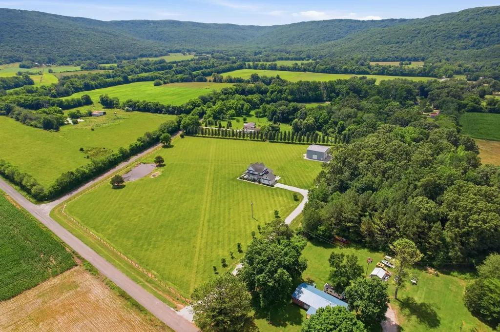 354 Garner Road Decherd TN 37324
