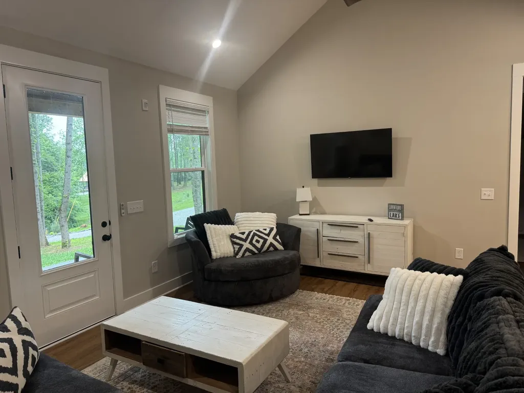 144 Hasty Drive Lynchburg TN 37352