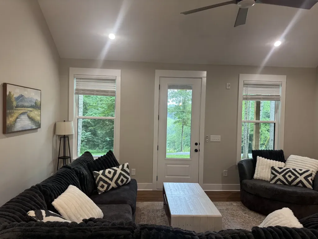 144 Hasty Drive Lynchburg TN 37352