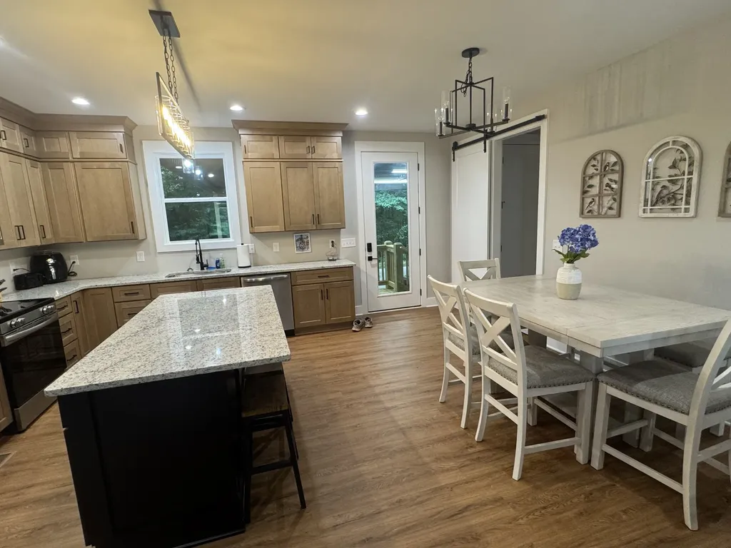 144 Hasty Drive Lynchburg TN 37352