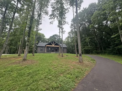 144 Hasty Drive Lynchburg TN 37352