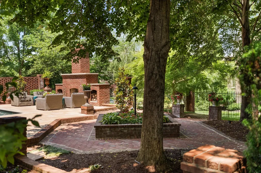 1 Crooked Stick Lane Brentwood TN 37027