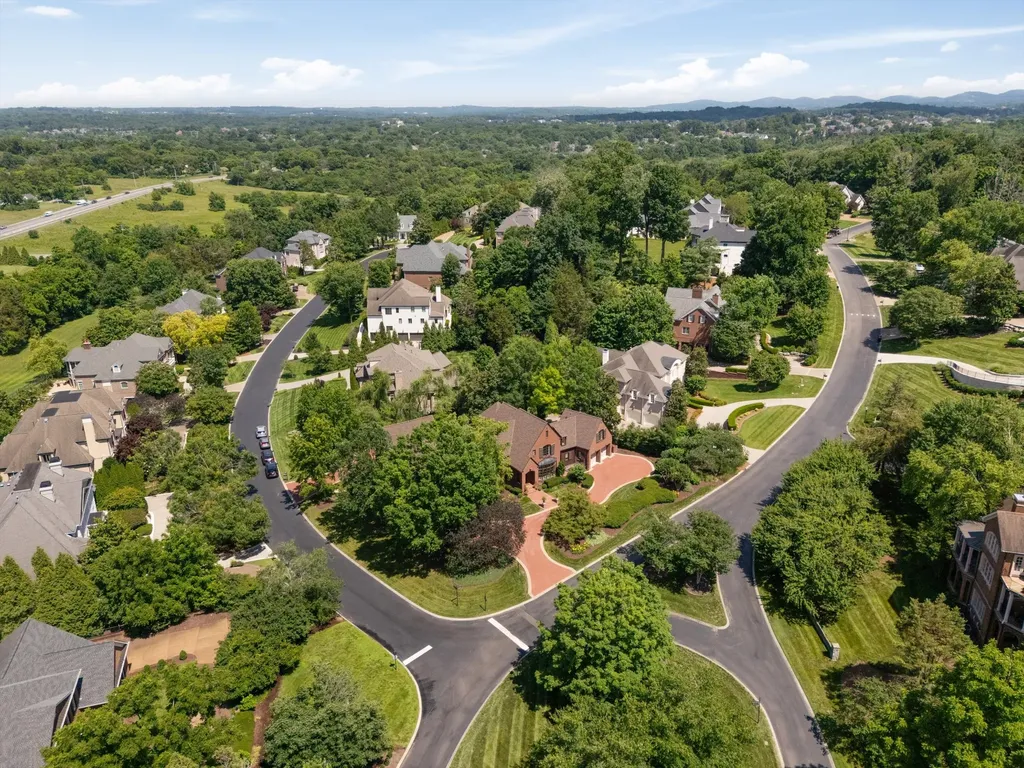 1 Crooked Stick Lane Brentwood TN 37027