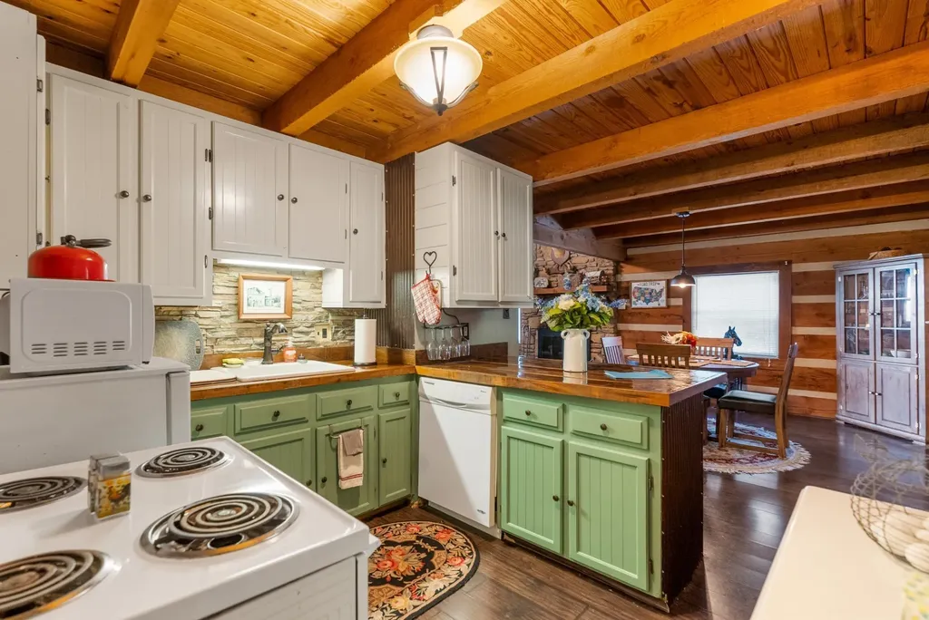 1190 W Ellington Parkway Lewisburg TN 37091
