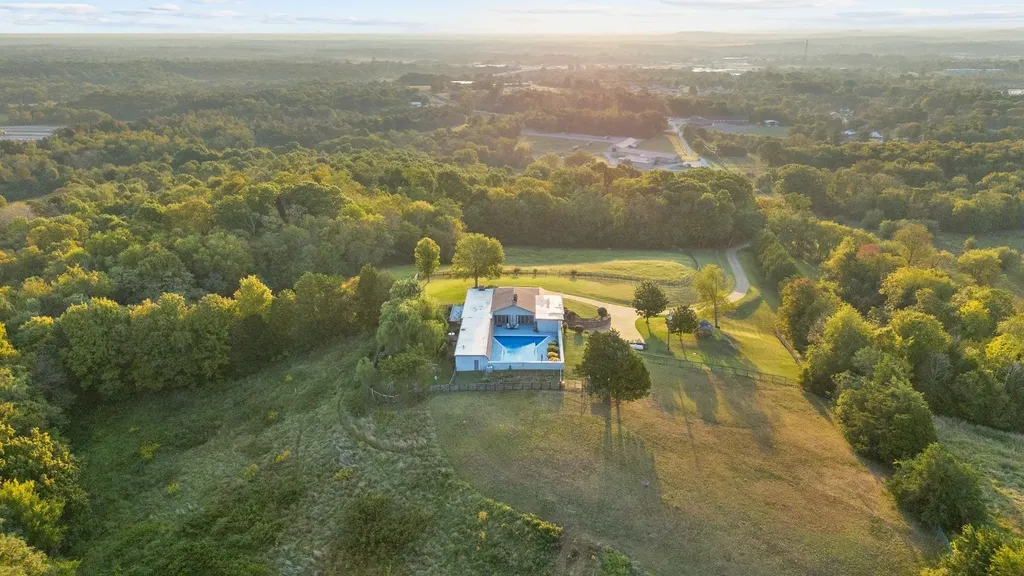1190 W Ellington Parkway Lewisburg TN 37091