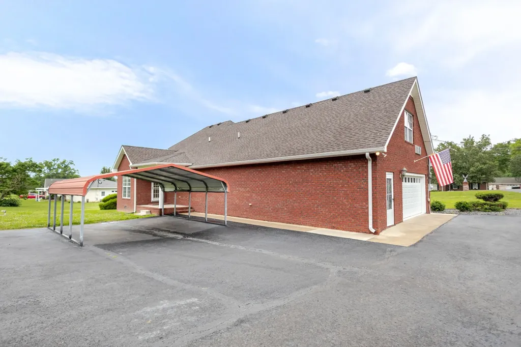104 Redbud Drive Shelbyville TN 37160