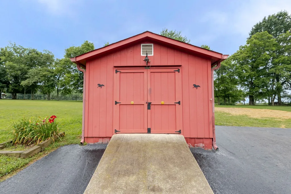 104 Redbud Drive Shelbyville TN 37160