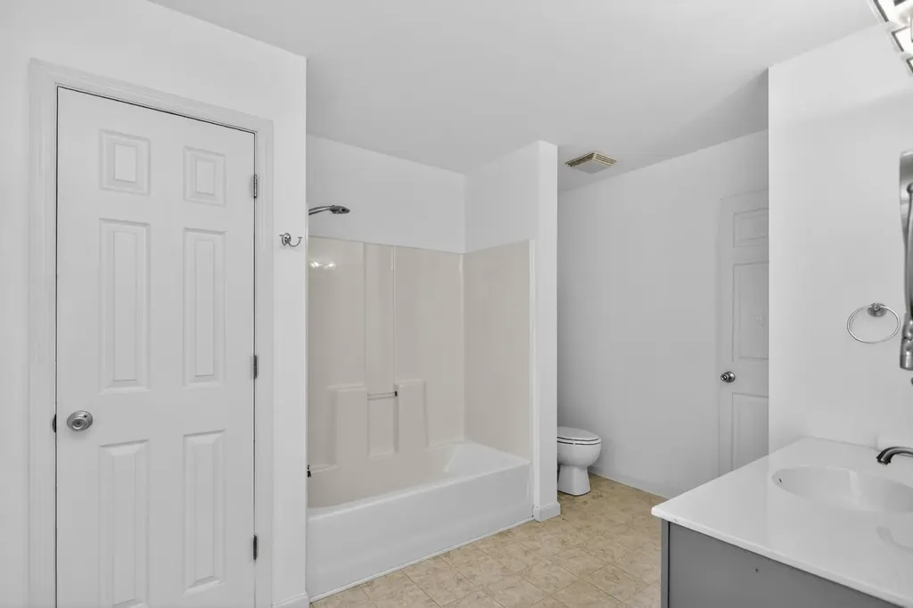 3008 Lakeshore Drive Old Hickory TN 37138
