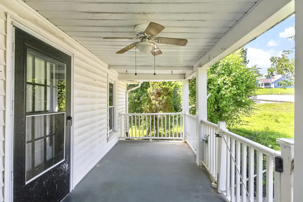 3008 Lakeshore Drive Old Hickory TN 37138