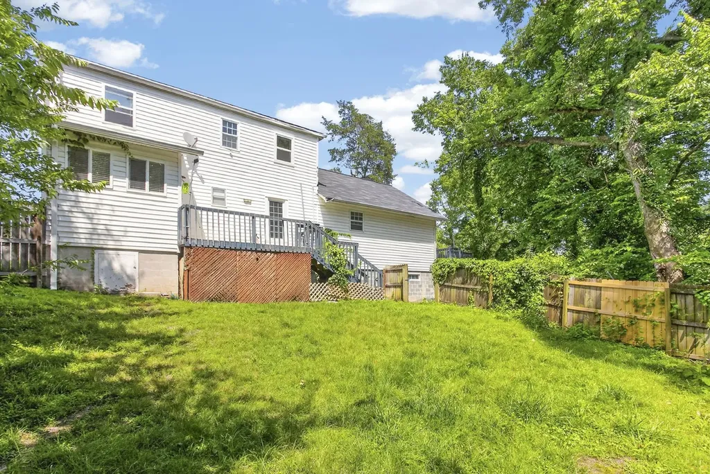 3008 Lakeshore Drive Old Hickory TN 37138