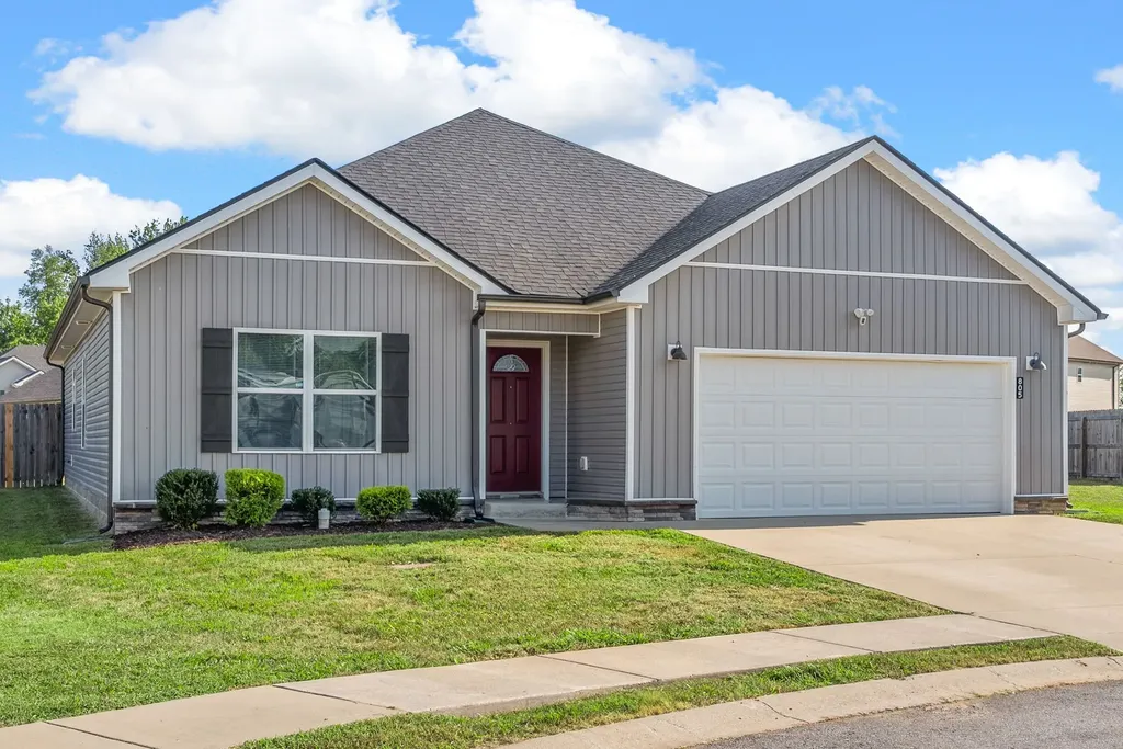 805 Waldon Court Clarksville TN 37042