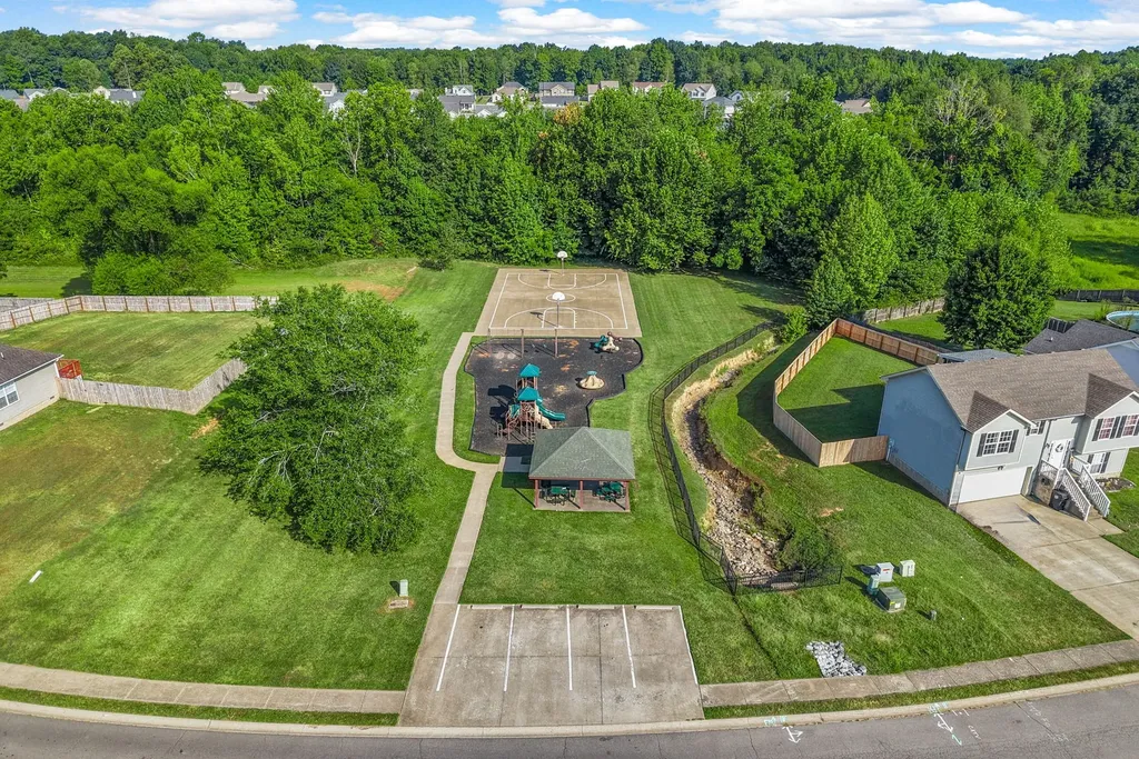 805 Waldon Court Clarksville TN 37042